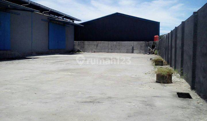 Gudang 2 unit gandeng dengan tanah parkiran 1000 m2 di Parangloe 4