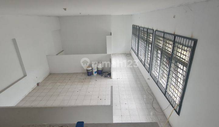 Gudang Dalam Kota dengan kantor 2 lantai di Jl Galangan Kapal 13