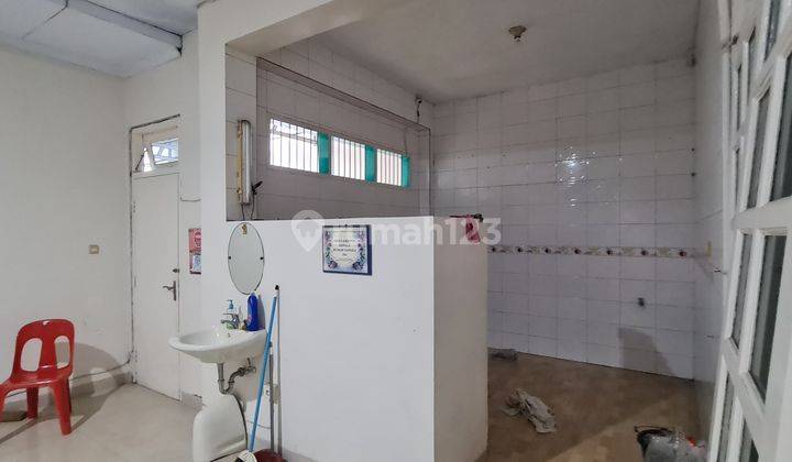 Rumah 1.5 Lantai di area dalam kota  Makassar 14