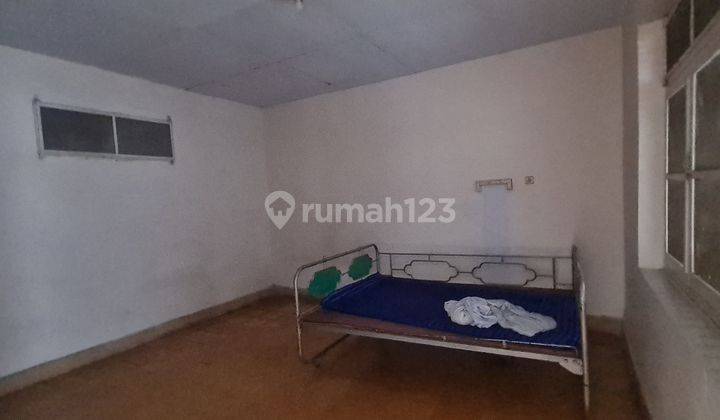 Rumah 1.5 Lantai di area dalam kota  Makassar 23