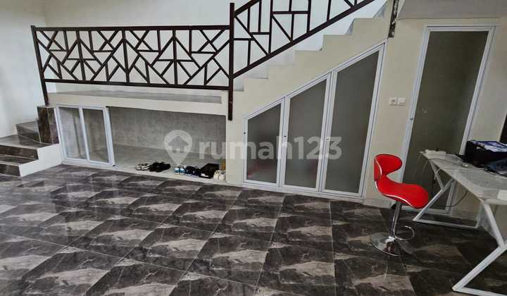 Rumah Mewah 3 lantai di dekat SDH, Tanjung Bunga Makassar 4