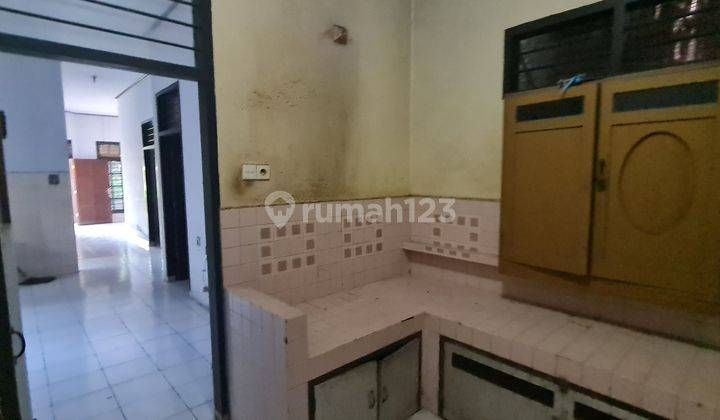 Rumah Tua di Tengah kota Makassar. Dekat coto gagak 4