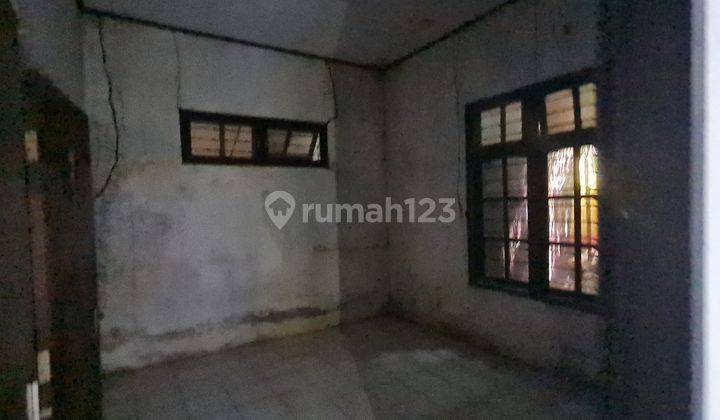Rumah Tua di Tengah kota Makassar. Dekat coto gagak 5