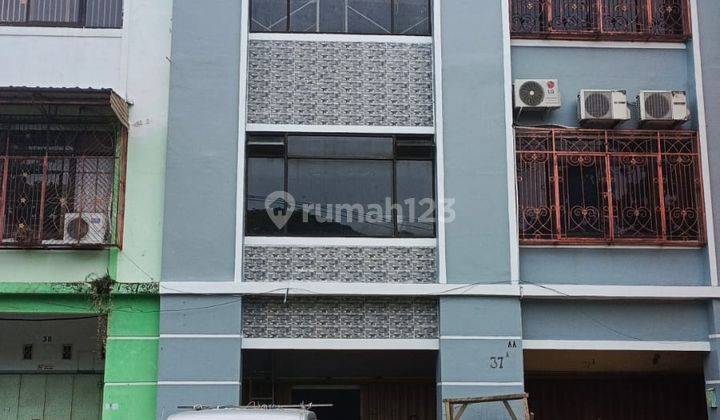 Ruko Murah baru Renovasi di Metro Tanjung Bunga, Makassar 1