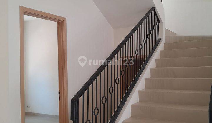 Rumah Murah 2 lantai di Raflesia, Tanjung Bunga 4