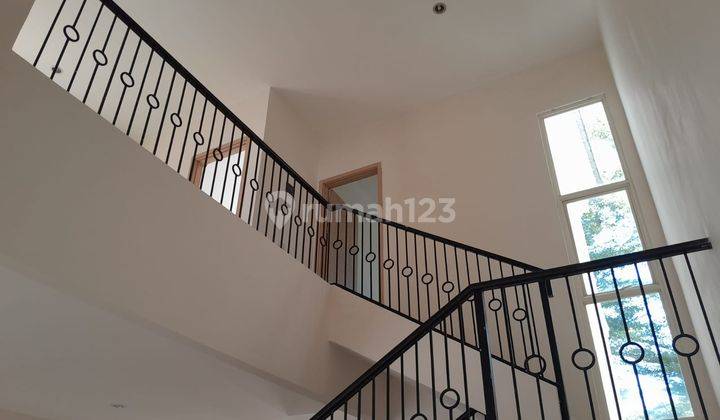 Rumah Murah 2 lantai di Raflesia, Tanjung Bunga 13