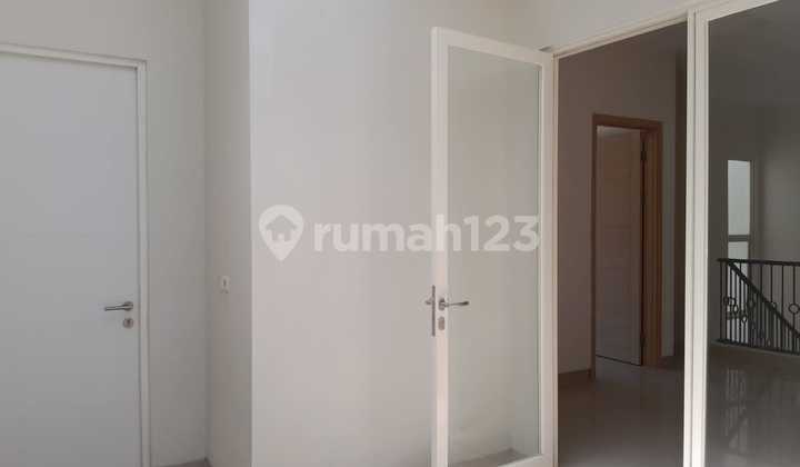 Rumah Murah 2 lantai di Raflesia, Tanjung Bunga 17