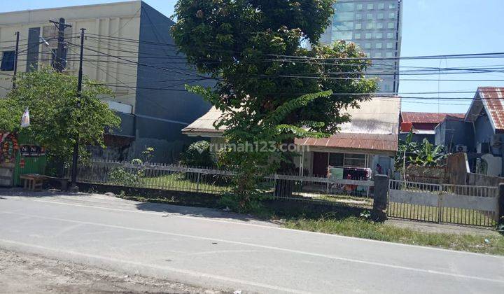 Rumah Tua di Jl Bonto Manai (dekat Hotel Grand Malebu), Makassar 2