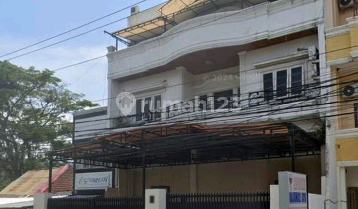 Rukp Siap Pakai 3 Lantai di Jl Monginsidi Makassar