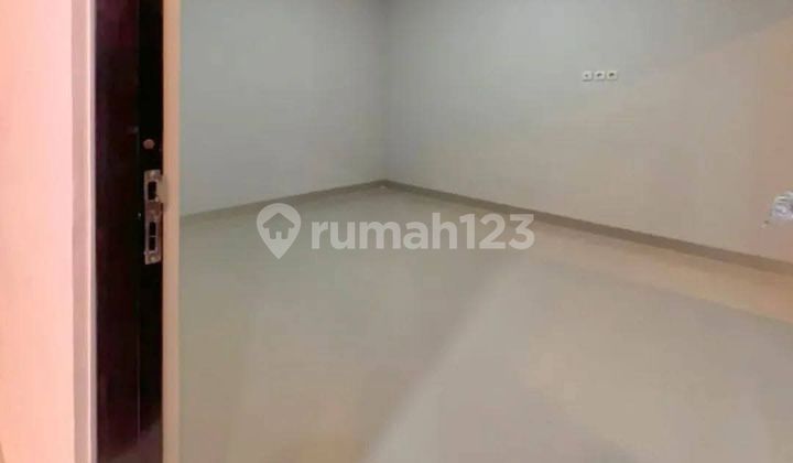 New 2-Story House Ready to Occupy in Panakkukang, Makassar 2