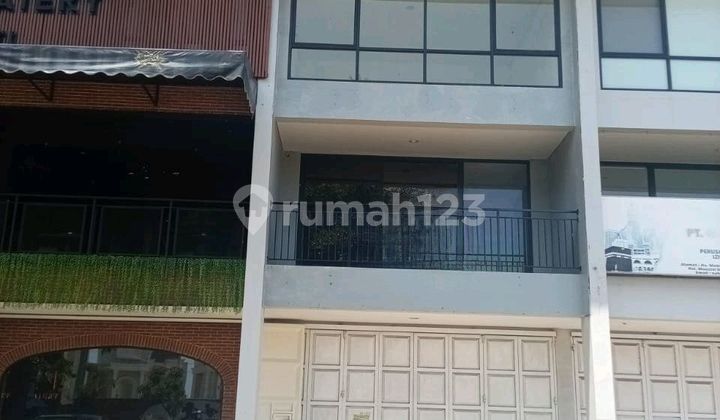 Rujo Sewa 3 Lantai Di Rolling Hills Tanjung Bunga, Makassar 1