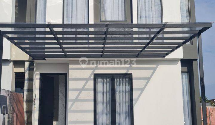 Rumah Minimalis 2 Lantai Di Tengah Kota Makassar 1