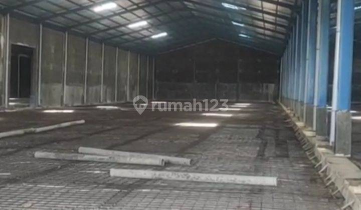 Gudang Sewa Luas 5400 Di Kompleks Pergudangan Pattene 2
