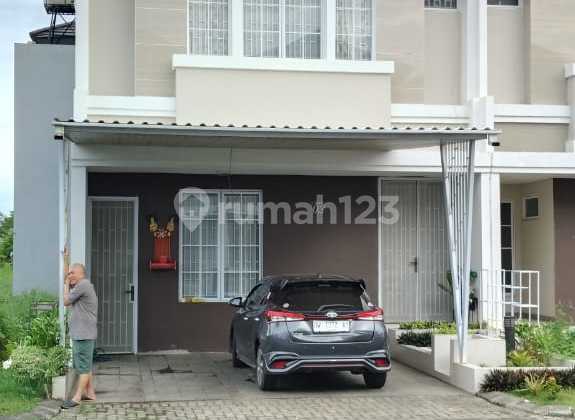 Affordable 2-Story House in The Mansion Tanjung Vunga, Makassar Affordable 2-Story House in The Mansion Tanjung Vunga, Makassar