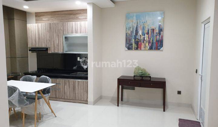 Dijual Vanya Park Bsd Full Renov Furnished 2,5 Lantai Siap Masuk  2