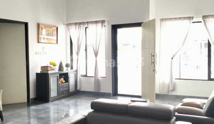 Dijual Rumah 1 lantai sudah renovasi di Sektor 1 B 