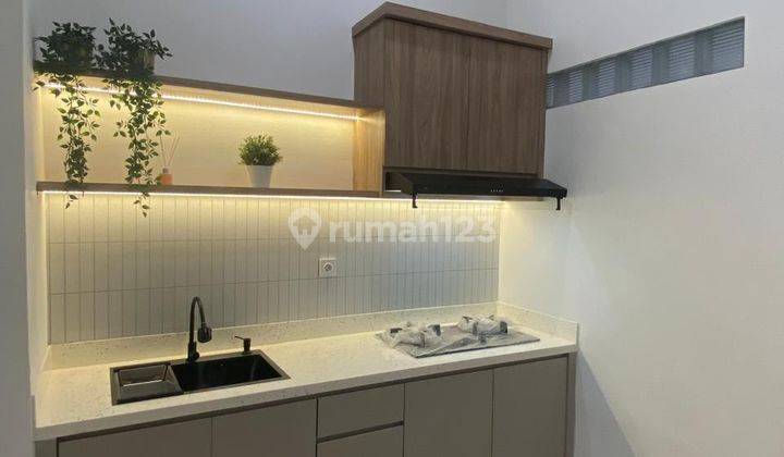 Dijual Rumah Cantik Modern Bsd Style Anak Muda Full Renov Bonus Kitchen Set Bagus 2