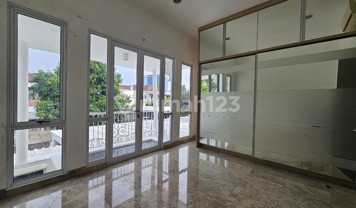 DIJUAL RUMAH @DE PARK HARGA BAGUS LANTAI MARMER UK TANAH 300 meter RENOV DIJUAL RUMAH @DE PARK HARGA BAGUS LANTAI MARMER UK TANAH 300 meter RENOV