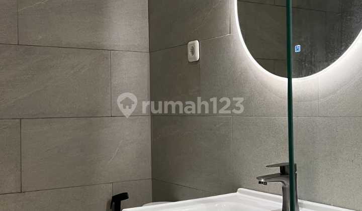 Rumah Baru Elegant Modern @Vanya Park Siap Huni 4 Kamar Tidur Utama & Ruang Keluarga Luas 2