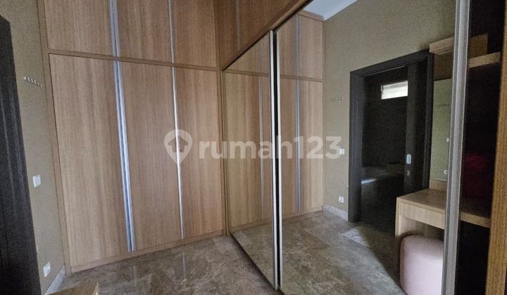 DIJUAL RUMAH @DE PARK HARGA BAGUS LANTAI MARMER UK TANAH 300 meter RENOV  2