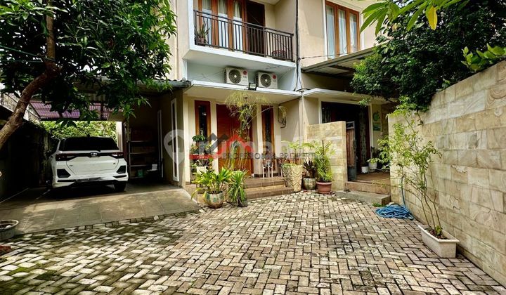 Modern Tropical House With Private Pool Area Lebak Bulus Jakarta Selatan