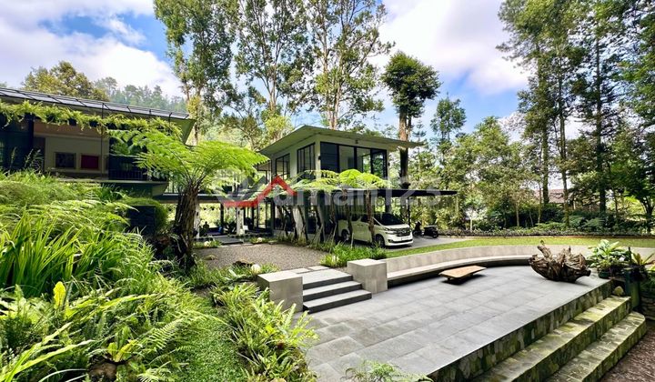 Brand New Modern Villa Di Dalam Komplek One Gate System Area Megamendung Bogor