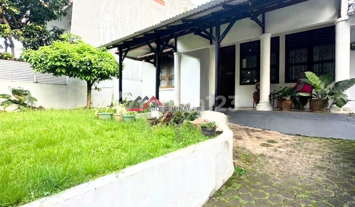 House in a Premium Neighborhood Near MRT Lebak Bulus Area, South Jakarta 2