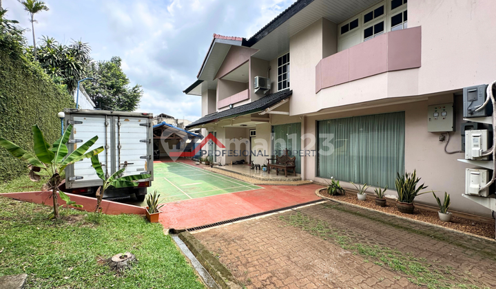 Rumah Kokoh Dan Luas Dilengkapi Swimming Pool Dekat Ke Mrt Area Cipete, Jakarta Selatan