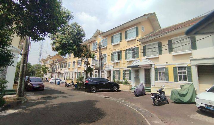 S M Property Townhouse Taman Hijau Lippo Karawaci Tangerang 2