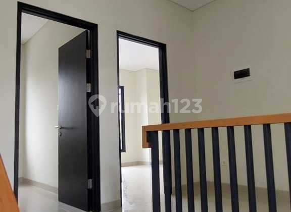 For Sale: Modernland Waterfront House in Modern City, Tangerang 2