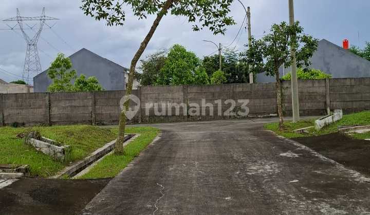 S M Property Rumah Cluster Uluwatu Citra Maja Lebak Tangerang 2