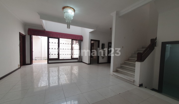 Selling House, Land Included, Graha Family 2