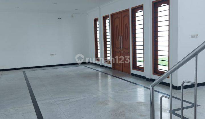 Sewa Rumah Kantor Raya Darmo Permai 2
 3