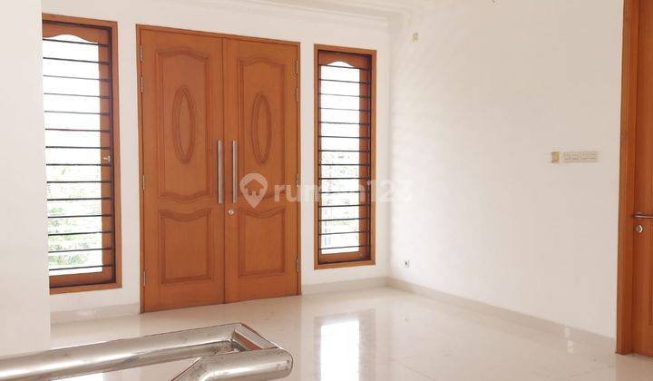 Sewa Rumah Kantor Raya Darmo Permai 2
 5