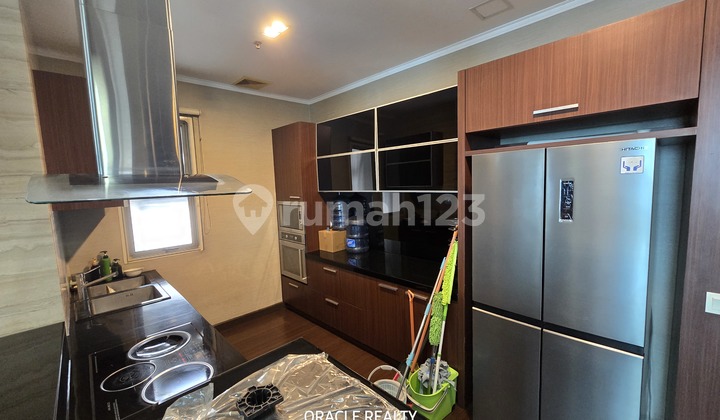 Sewa Apartemen Via Ciputra World, Mayjen Sungkono 2