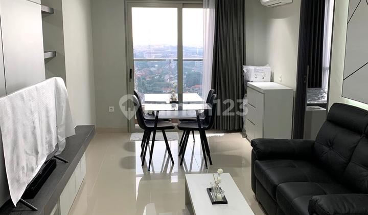 Selling at a Loss: Praxis Intiland Downtown Apartment