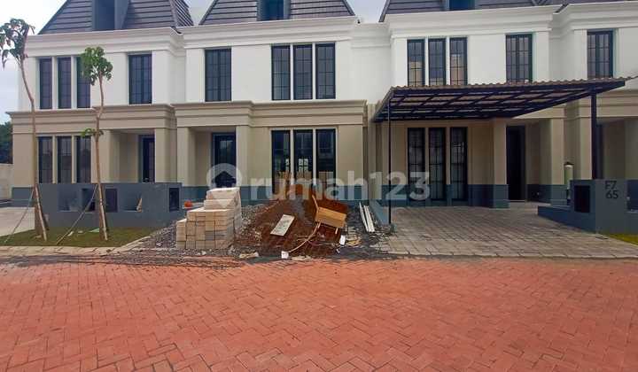 For Sale New House The White House Dian Istana