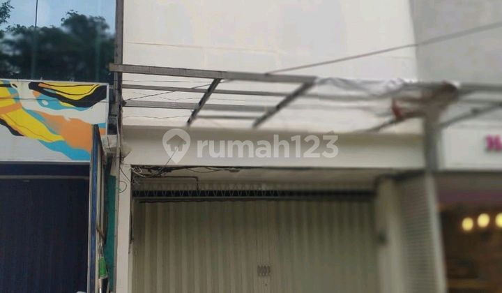 3-Story Shop House for Rent, Newly Renovated @ Jl. Pahlawan, Pondok Mutiara - Sidoarjo