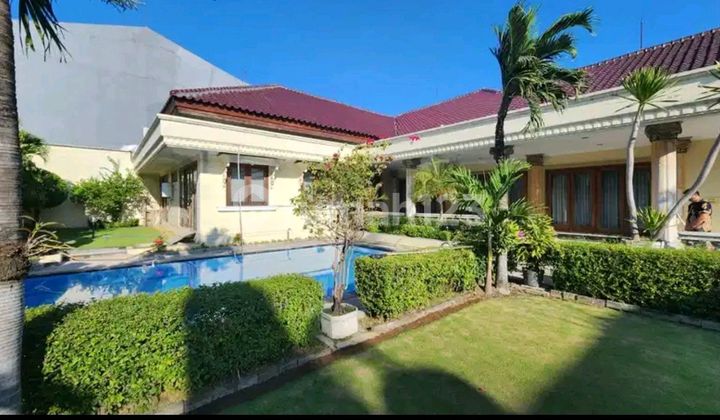 Jual Rumah Mewah Kolam Renang Raya Jemur Andayani 