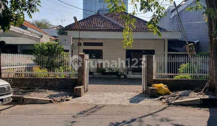 Commercial House for Sale on Jl. Slamet, Genteng - Surabaya