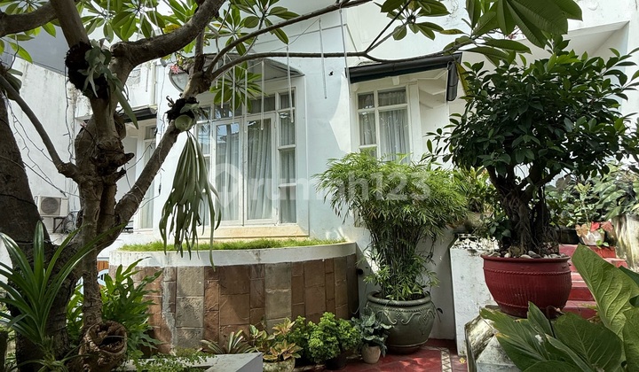 House, 2 Floors, in Pondok Indah, For Sale. Fast 2