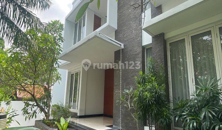  Rumah Bagus 3 Lantai Semi Furnished Pondok Indah 2