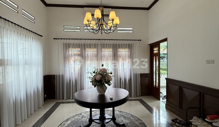 Rumah Bagus di Menteng SHM Rumah Bagus di Menteng SHM