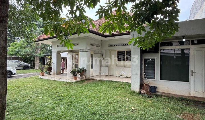 Rumah Bergaya Koloni At Menteng 2