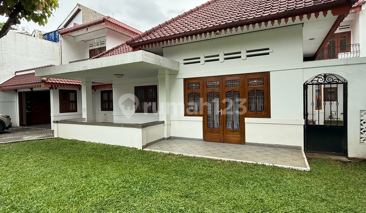 Good House in Menteng with SHM 2