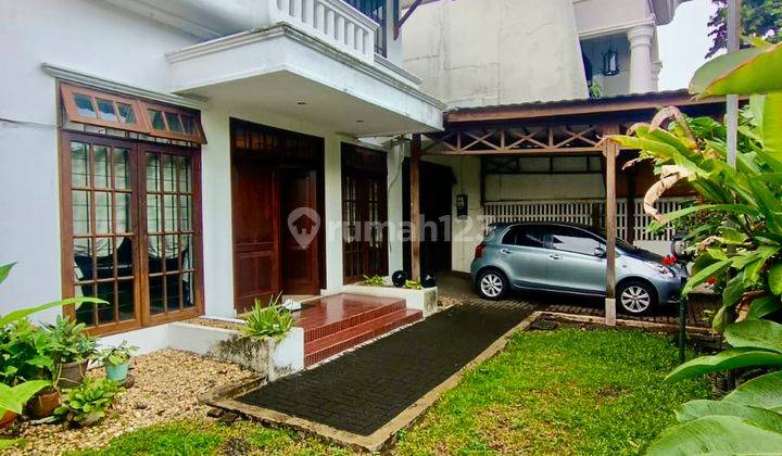 Rumah Furnished SHM - Sertifikat Hak Milik Butuh Renovasi di Pondok Indah, Pondok Indah 2