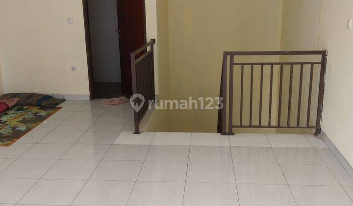 Ruko 3.5 Lantai Jl.fatmawati Raya . Sudah Renovasi . 220 Jt Thn 4