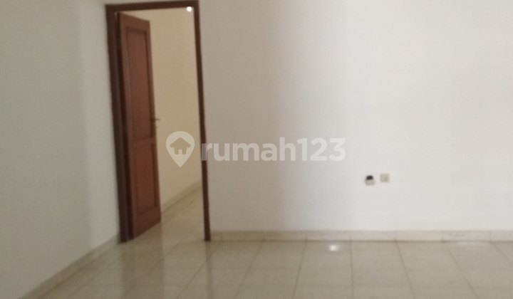 Rumah Cilandak Jl.muhasim .lt1801xxxx Jt/ Thn 2
