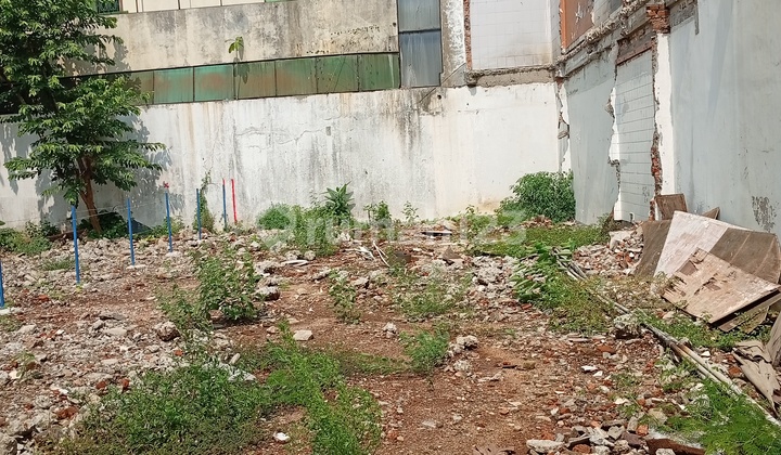 Rumah Lama Hitung Tanah Cilandak Lt, 132 m2 ,( 8m x 16,5 m) 19 jt/m2 Rumah Lama Hitung Tanah Cilandak Lt, 132 m2 ,( 8m x 16,5 m) 19 jt/m2