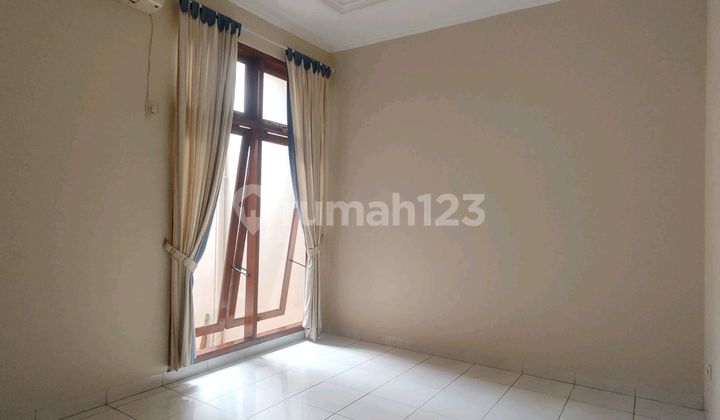 Rumah Dalam Kompleks Cipete. Lt.377m/Lb220m. 11 M Rumah Dalam Kompleks Cipete. Lt.377m/Lb220m. 11 M